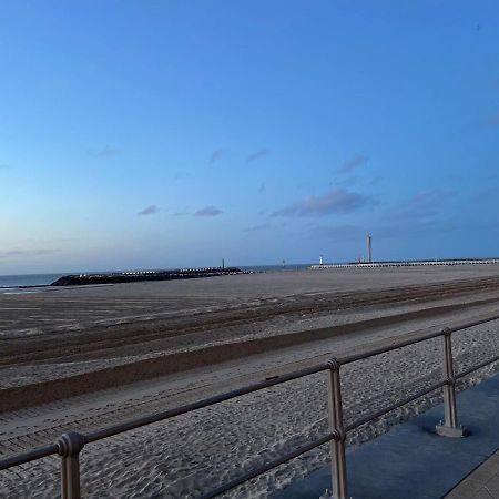 Studio Met Schitterend Uitzicht Op Oostende - Marijana2 Luaran gambar